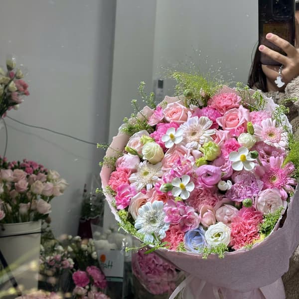 Bó Hoa Mix Hồng Lớn